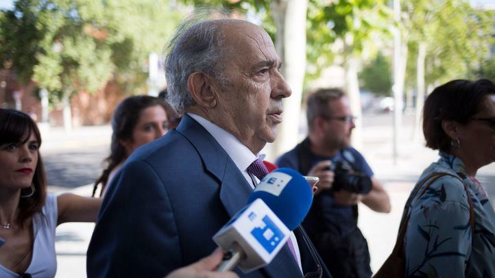 El exdirector del máster de Derecho Autonómico, Enrique Álvarez Conde.