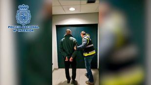 El empleado ha sido detenido por la Policía Nacional y despedido de la empresa.