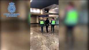 Detenido por agredir a su pareja en Metro en San Valentín