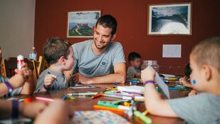 El proyecto “Amigos para siempre”, ganador de los VI Premios al Voluntariado Universitario de la Fundación Mutua Madrileña