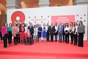 Seis mujeres feministas, premiadas en la Comunidad