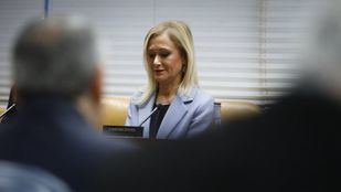 La comisión de universidades se queda en papel mojado