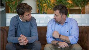 Íñigo Errejón junto al alcalde de Rivas, Pedro del Cura