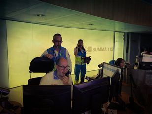 Emergencias atiende en la misma noche a dos hombres heridos por arma blanca