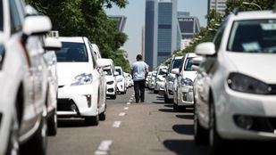 Un grupo de taxistas lucirá publicidad de Podemos durante la campaña electoral