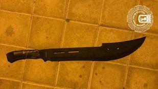 Machete incautado por la policía al menor.