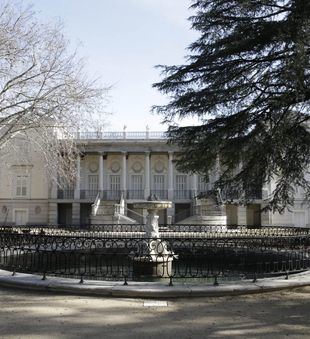 El PSOE denuncia el “amarillo pollo” del Palacio del Capricho