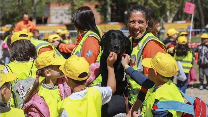 Simulacros de rescate y taller de reanimación para los niños