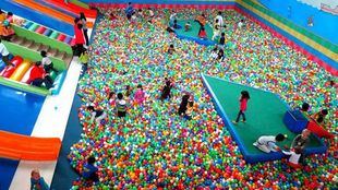 Los padres no podrán beber alcohol en los parques infantiles