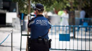Detenido por circular en sentido contrario y sin carné por Carabanchel