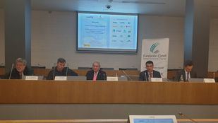 Patronales y sindicatos coinciden en criticar el reciente Reglamento de Ordenación del Transporte Terrestre