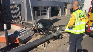 Fallece una mujer tras ser arrollada por un coche que ha perdido el control