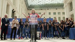 Madrid rinde homenaje a las campeonas de la Liga Iberdrola
