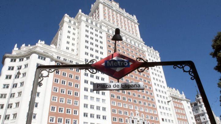 Desmontaje de los andamios del edificio España.