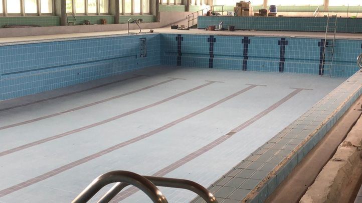 Las obras de remodelación de la antigua piscina municipal de Collado Villalba podrían estar terminadas el 31 de mayo.