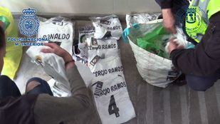 Seis detenidos y 2.000 camisetas falsificadas intervenidas
