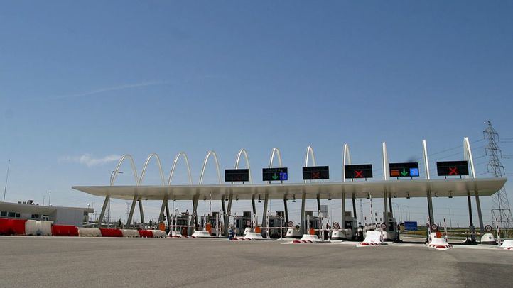 Fomento ha rebajado un 30% los peajes.