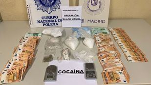 Cocaína y dinero incautados por la Policía Municipal y Nacional.
