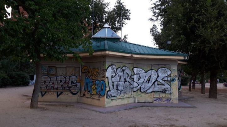 Los quioscos, cedidos a asociaciones del barrio