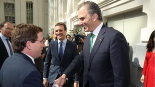 Expira sin acuerdo el plazo del PP para negociar "la representación" de Vox