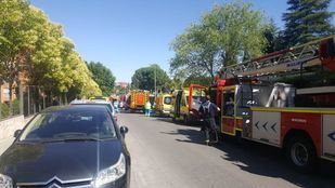 Dos dotaciones de bomberos se han desplazado hasta Rivas.