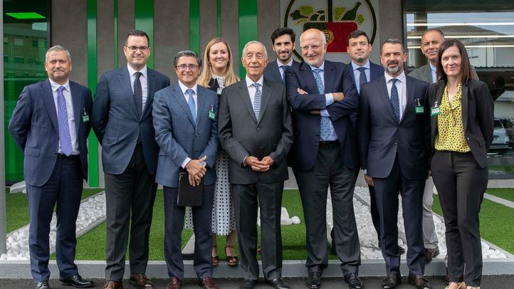 El presidente de Portugal, Marcelo Rebelo de Sousa, visita el primer Mercadona en el país vecino