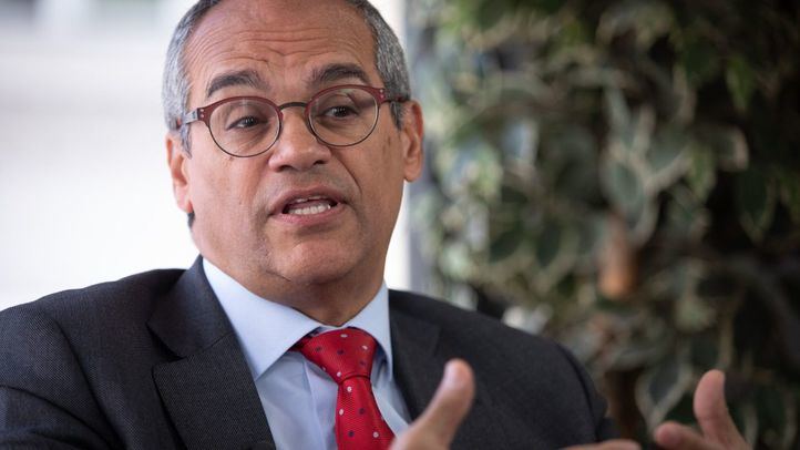 Van Grieken se ha reunido este martes con los sindicatos de cara al inicio de próximo curso.