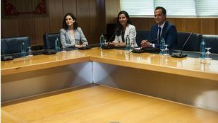 La reunión a tres termina con las derechas más alejadas que nunca