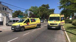 Los sanitarios, en el lugar del accidente.