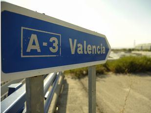 Un nuevo fin de semana de vacaciones genera congestiones en las principales salidas