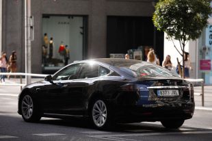 La ordenanza de las VTC se mantendrá, por ahora, en el aire