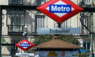 Cerrados los andenes de la L10 en Tribunal al localizar amianto en un pasillo