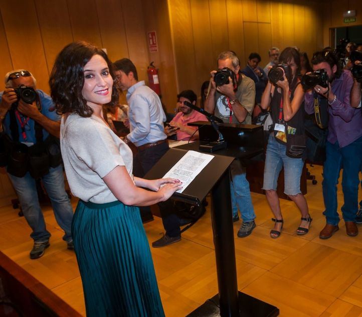 Isabel Díaz Ayuso, candidata del PP, comparece en la Asamblea de Madrid después de que Ciudadanos haya dado el visto bueno a las peticiones de Vox.