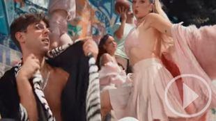 Lola Índigo arrasa con su nuevo vídeo, Lola Bunny , junto a Don Patricio