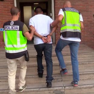 Golpe a las bandas latinas: detenidos 17 miembros de Latin Kings y Trinitarios