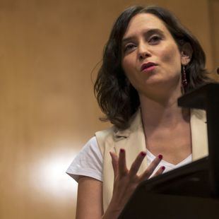Ayuso lamenta que se trate de "echar por tierra" su investidura