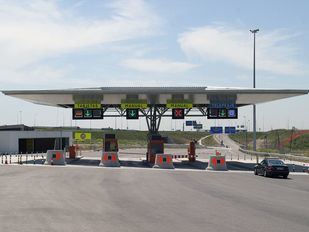 Sánchez planea copago simbólico para las autovías ahora gratuitas