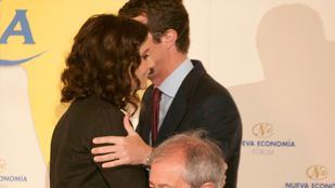 Las ausencias marcan el arranque de la investidura de Ayuso: Casado se borra del debate y se duda de Aguirre y Cifuentes