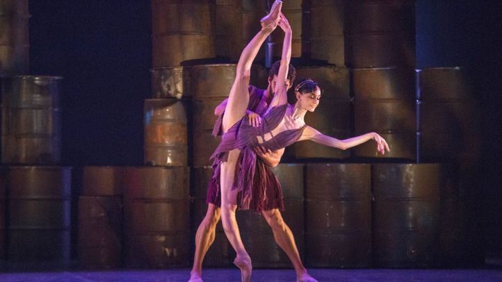 Llega la versión en ballet de 'Antígona' a los Teatros del Canal de la mano de Víctor Ullate y con la actuación estelar de Lucía Lacarra.