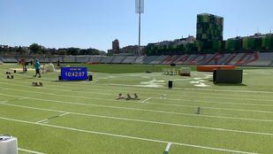 Una novedad: será el primer estadio con las pistas pintadas de verde.