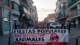 Sanse se manifiesta de nuevo contra los toros: “Nuestra manifestación será tradición mientras su fiesta siga viva”