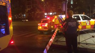 Herido un motorista tras quedar atrapado bajo un vehículo