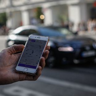 Madrid acapara más de la mitad de licencias VTC: cuenta con un coche por cada dos taxis