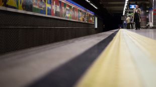 Reabre la estación de Metro Duque de Pastrana tras desprenderse un falso techo con amianto