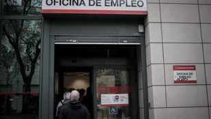 Los últimos coletazos del verano: sube el paro en agosto