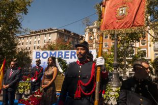 Madrid recuerda a los bomberos de los Amacenes Arias