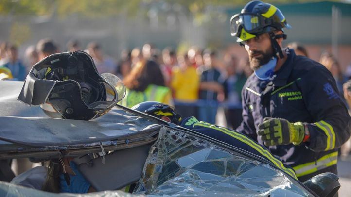 Simulacro de accidente con los Bomberos del Ayuntamiento. Foto de archivo.
