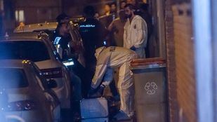 Levantamiento del cadaver de la mujer asesinada en Ciudad Lineal