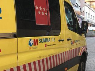 Un ciclista, muy grave tras chocar con un coche