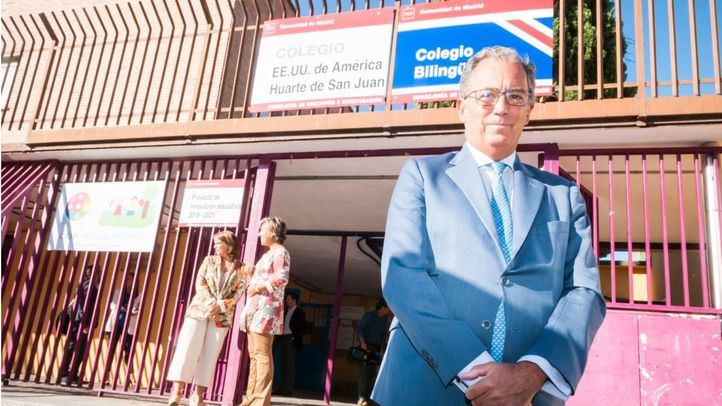 El Consejero de Educación, Enrique Ossorio, en el Colegio Público Bilingüe Estados Unidos de América - Huarte de San Juan.